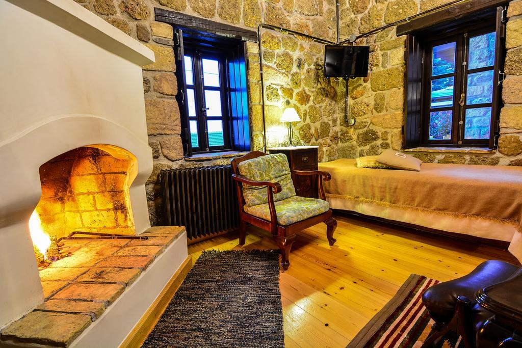 Varnevo Guesthouse Ano Trikala Exterior foto